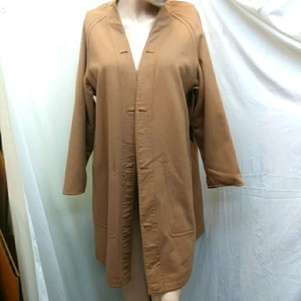 Burberry Camel Tan Trench Coat